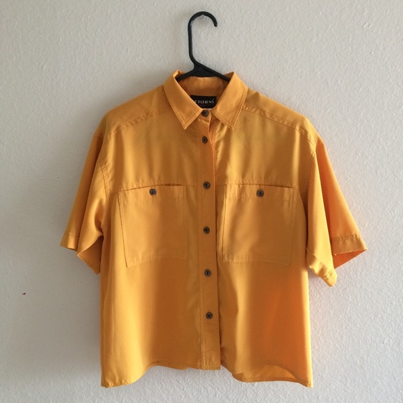 Notations Tops - ✨80s boxy oversized gold short sleeve blouse ✨